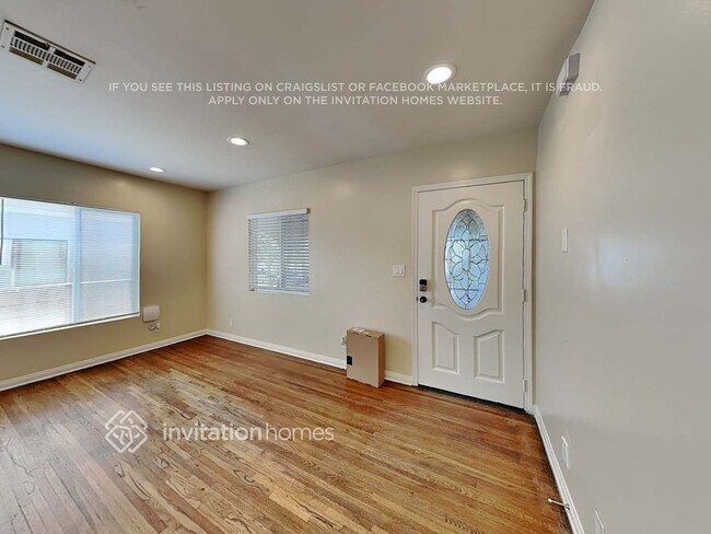 Foto del edificio - 12476 Adelphia Ave