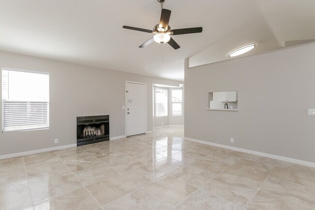 Building Photo - 8023 W Krall St