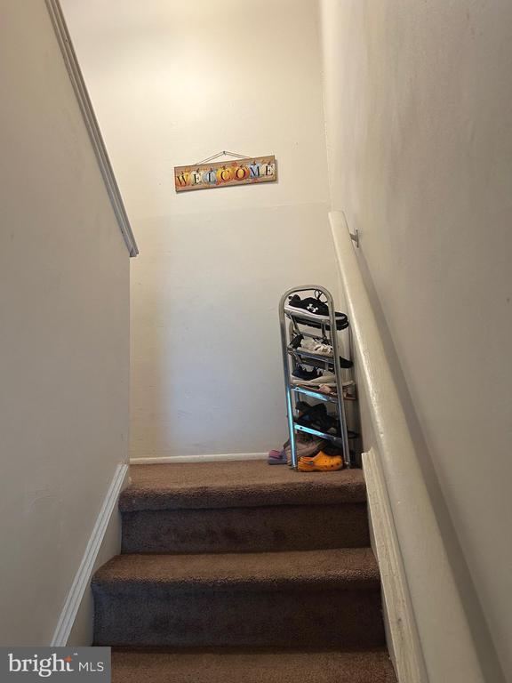 Foto del edificio - 424 Meadowview Ln