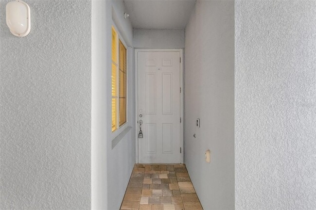 Foto del edificio - 14061 Heritage Landing Blvd