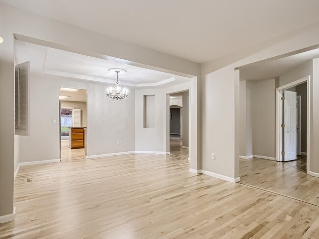 Building Photo - 3015 164th Ave NE