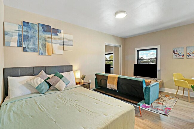 Foto del edificio - 5009 Columbia Ave