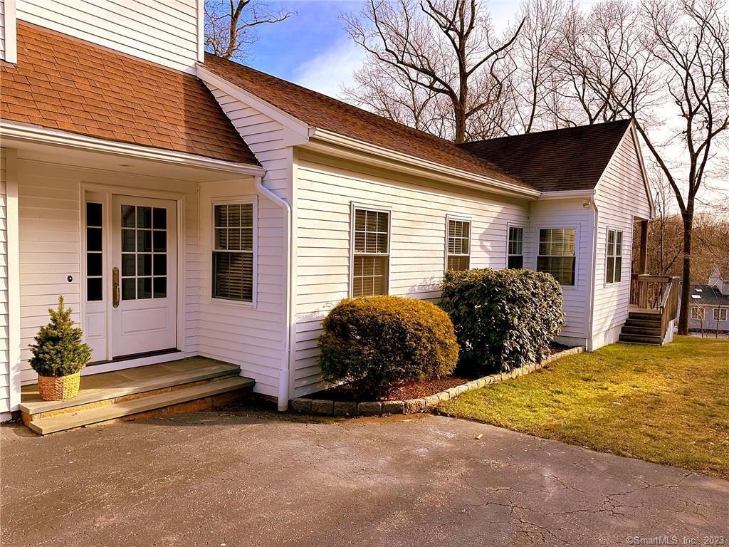 Foto principal - 38 Canfield Dr