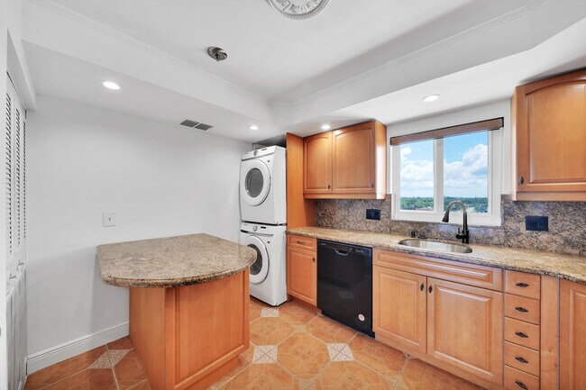 Foto del edificio - 301 Lake Shore Dr