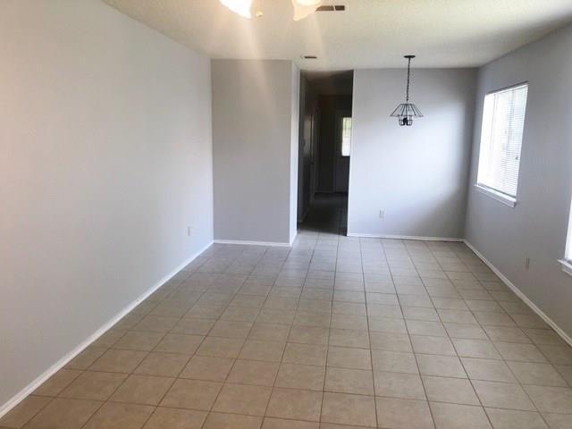 Building Photo - 607 Luther Dr
