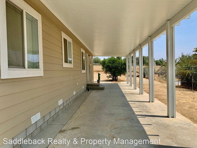Foto del edificio - 3 br, 2 bath House - 25032 Avenida Valencia