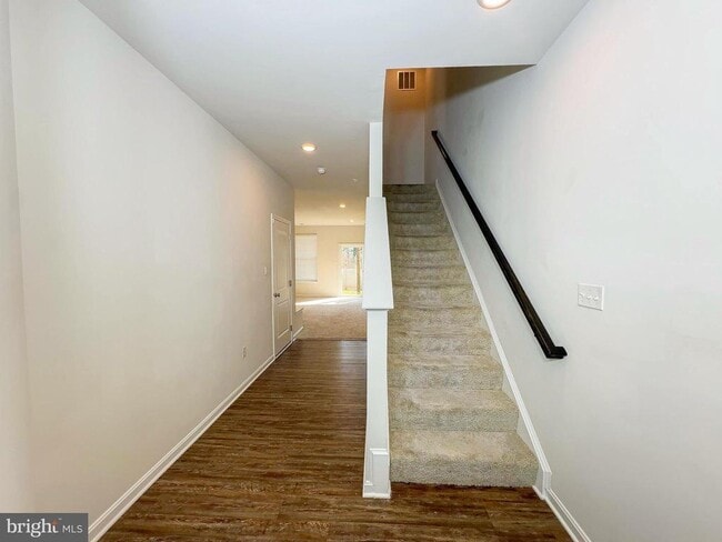 Building Photo - 1713 Red Fox Trl