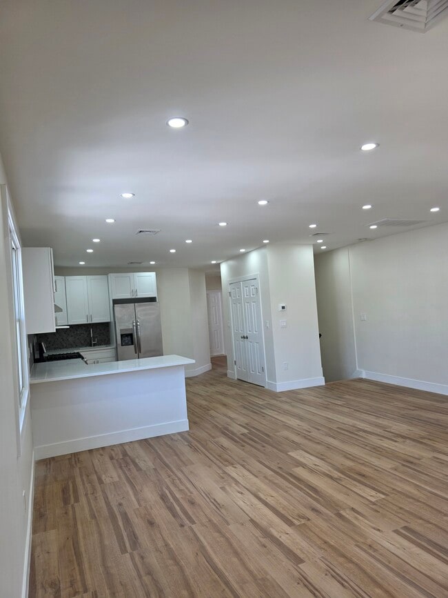Building Photo - 9421 85th Rd
