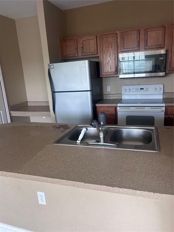 Building Photo - 8213 Claire Ann Dr