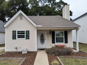 Building Photo - 6972 Weatherwood Dr