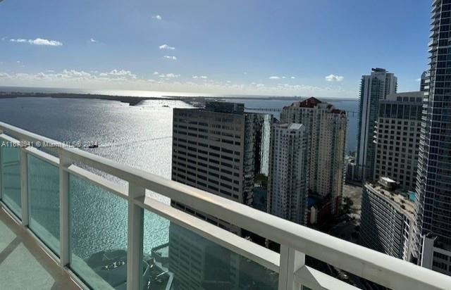 Foto principal - 950 Brickell Bay Dr