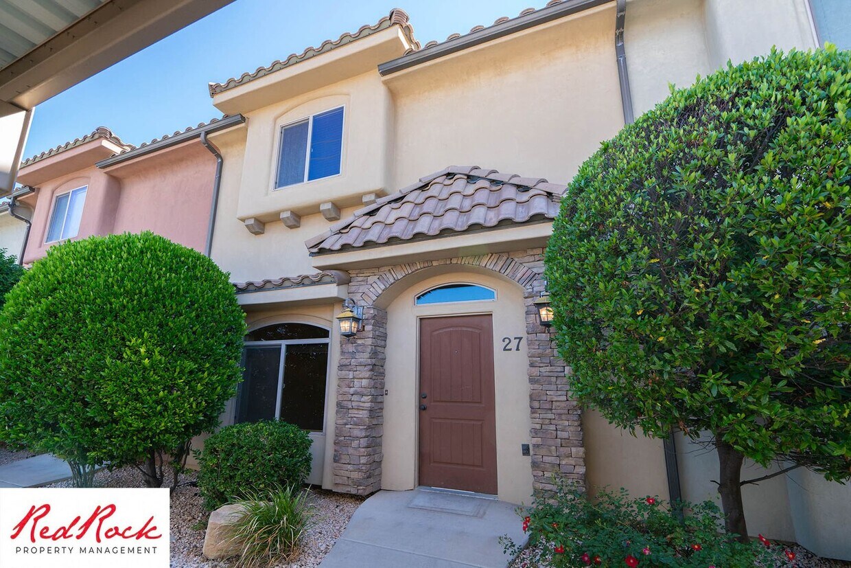 Foto principal - Dog Friendly, Beautiful Southgate Townhome!