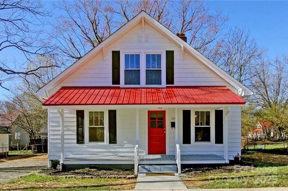 Primary Photo - 119 E Pressley Ave