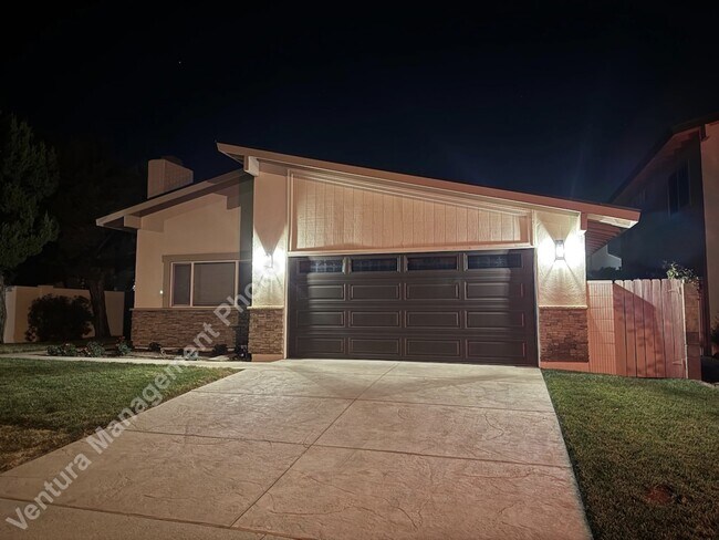 Foto del edificio - 5665 Meadow Vista Way