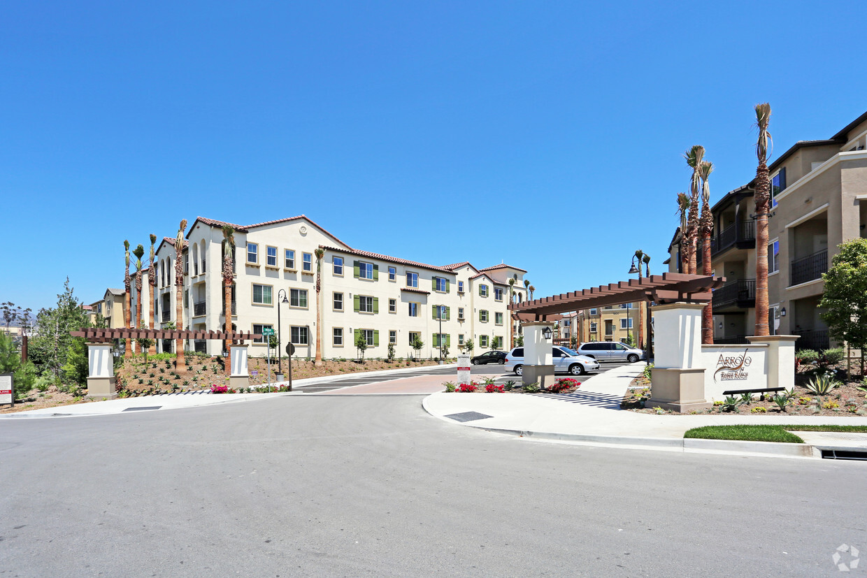 Foto principal - Arroyo at Baker Ranch