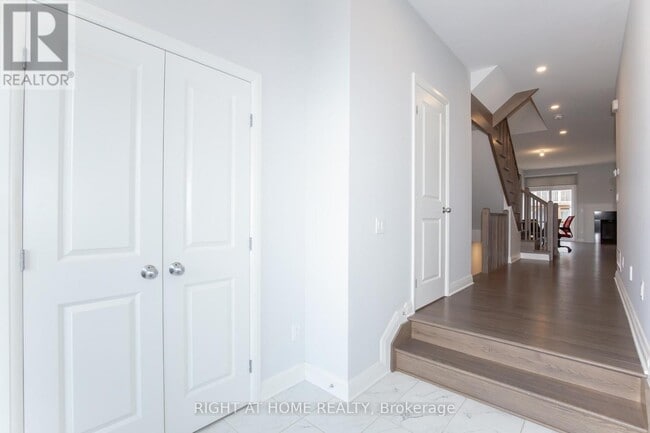 Photo du bâtiment - 521 Hitzlay Ter