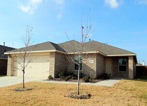 Building Photo - 1217 River Oak Ln