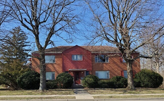 Building Photo - 2444 West North Bend Rd
