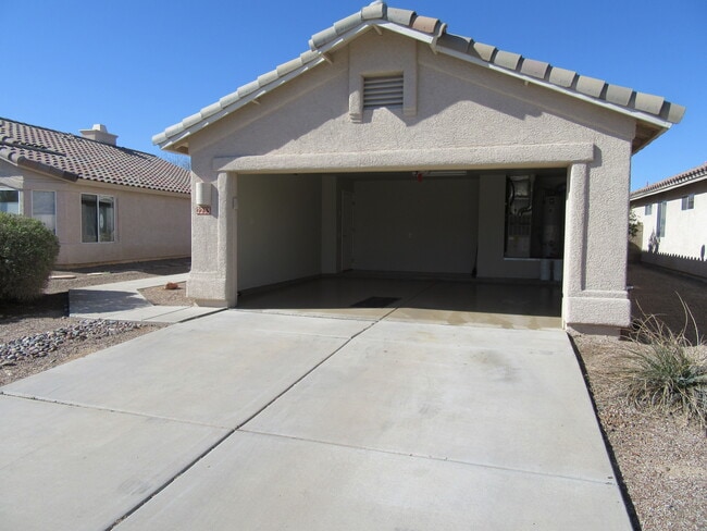 Building Photo - 2233 W Catalina View Dr