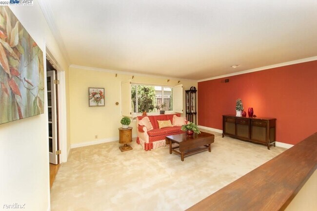 Foto del edificio - 4 br, 2 bath House - 500 Amherst Court