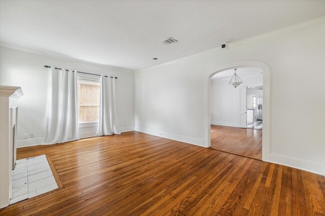 Building Photo - 2030 Colquitt St