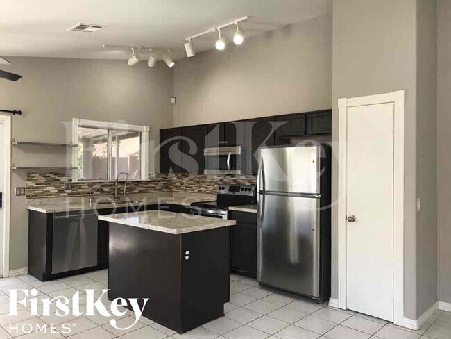 Foto del edificio - 3035 W Melinda Ln