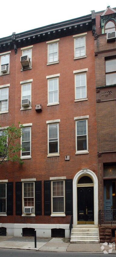 Primary Photo - 1927 Spruce St