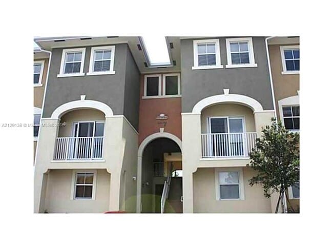 Building Photo - 10870 NW 88th Ter