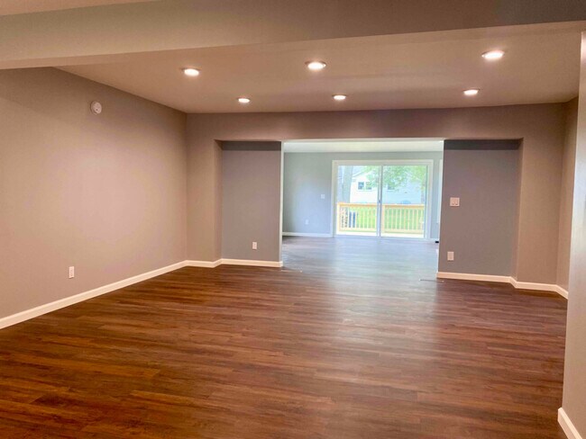Foto del edificio - 4795 Norfolk Cir