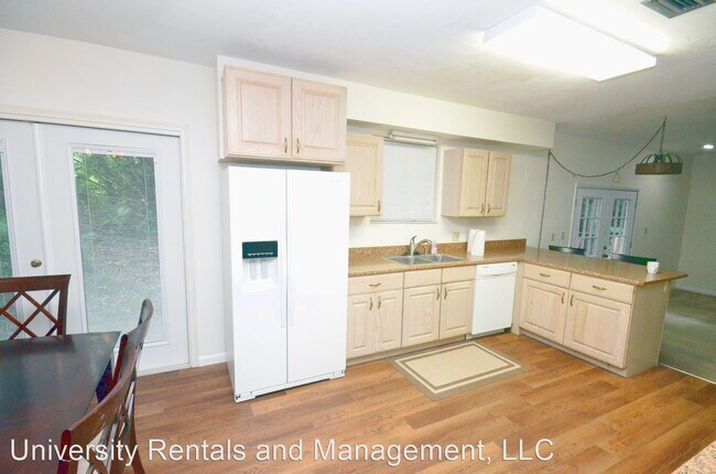 Building Photo - 4 br, 3 bath House - 315 NW 28th Street