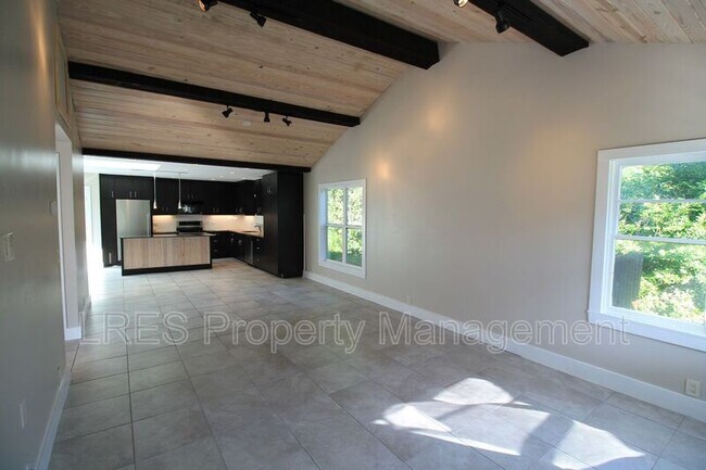 Building Photo - 6802 Belasco Ave