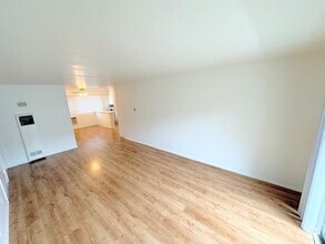 Building Photo - 238 3/4 Rexford Dr