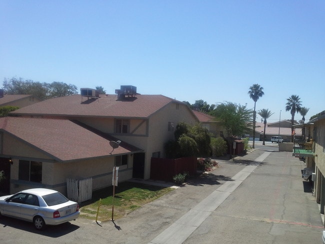 Building Photo - 1730 W Brighton Ave