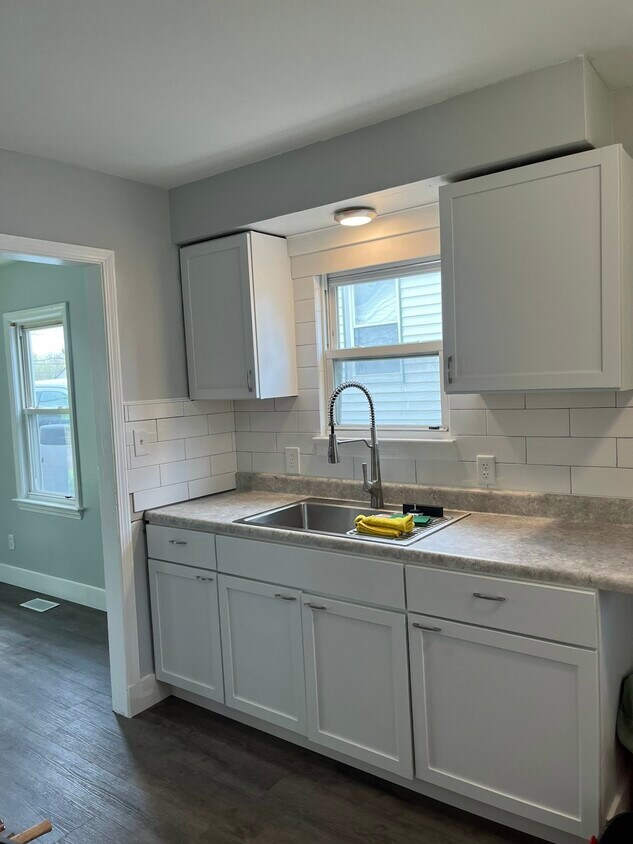Foto principal - 12612 Firsby Avenue
