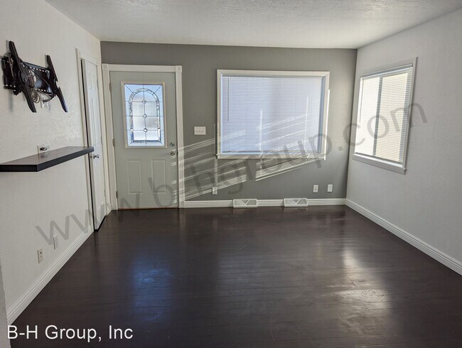 Building Photo - 3 br, 2 bath House - 8618 15th Ave