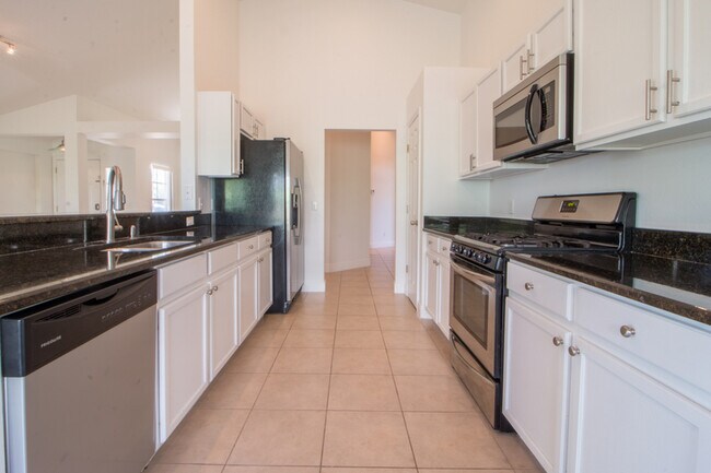 Foto del edificio - 661 Berwick Dr