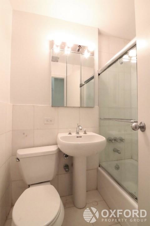 Foto del edificio - 148 West 68th Street