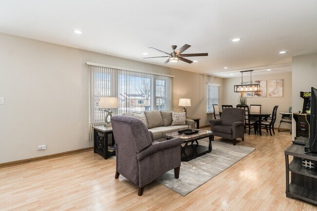 Foto del edificio - 12 E Berkley Ln