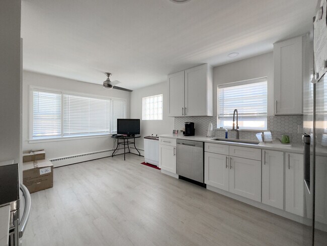 Foto del edificio - 2728 N 75th Ct