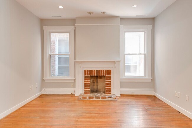 Foto del edificio - 2627 W Cary St