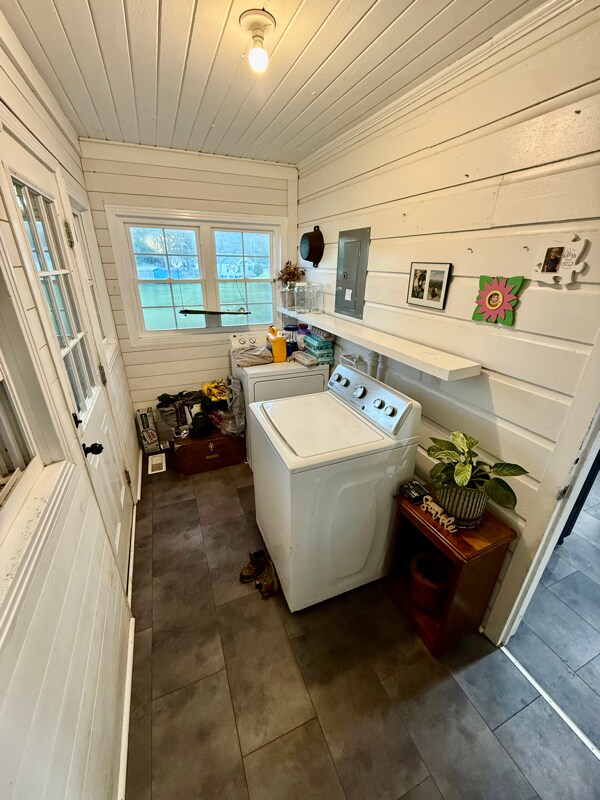 Building Photo - 245 Church St