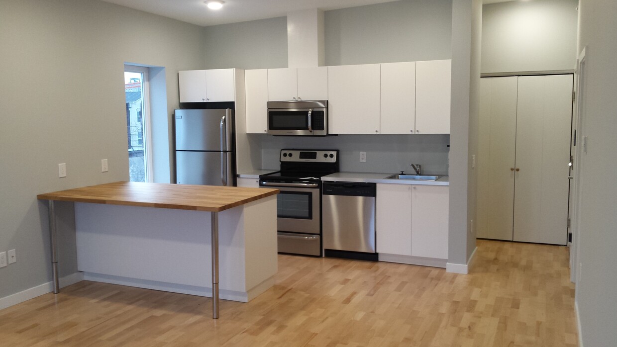 Kitchen Living Room - 176 Cecil B. Moore Avenue