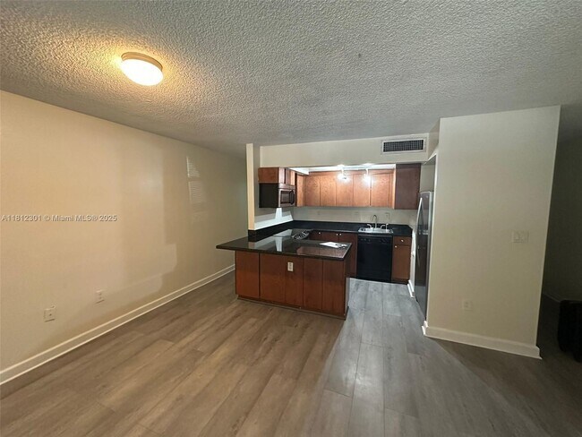 Foto del edificio - 950 NW 11th St