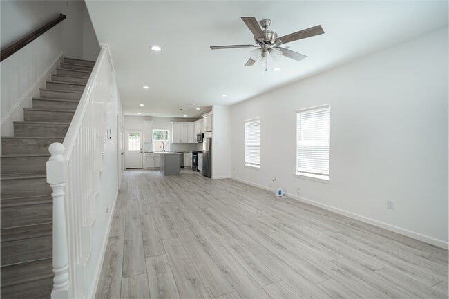 Building Photo - 7914 Laura Koppe Rd