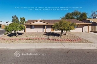 Building Photo - 7250 W Glenrosa Ave