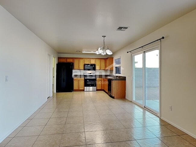 Building Photo - 33335 N Hidden Canyon Dr