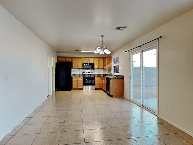 Foto del edificio - 33335 N Hidden Canyon Dr