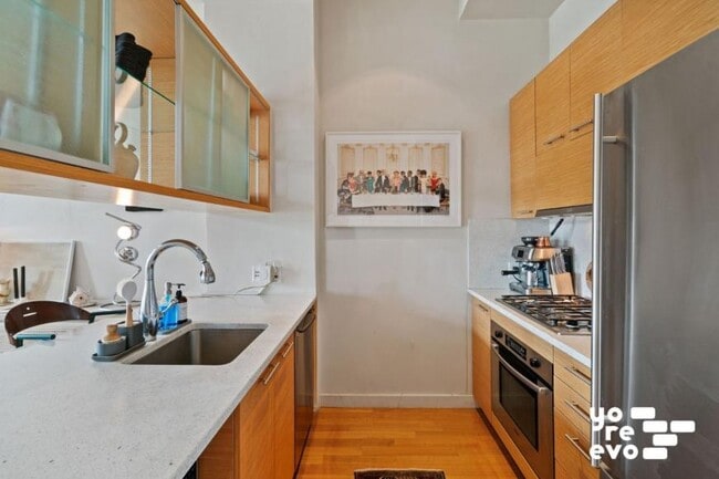 Building Photo - 1 bedroom in BROOKLYN NY 11201