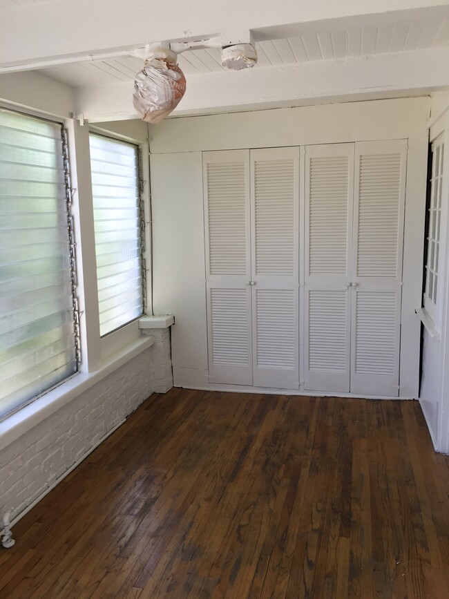 Beautiful hardwood floors in the bonus space with lots of natural light. (Must See) - 937 North Benton Way