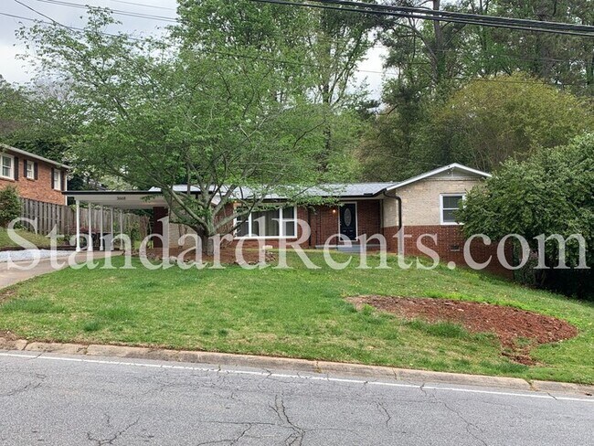 Foto del edificio - 3668 Admiral Dr